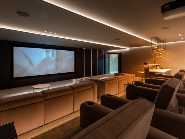 7 Soveroms Villa i Benahavís