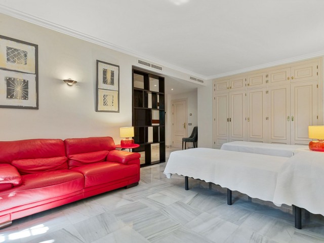 5 Schlafzimmer Villa in Guadalmina Baja