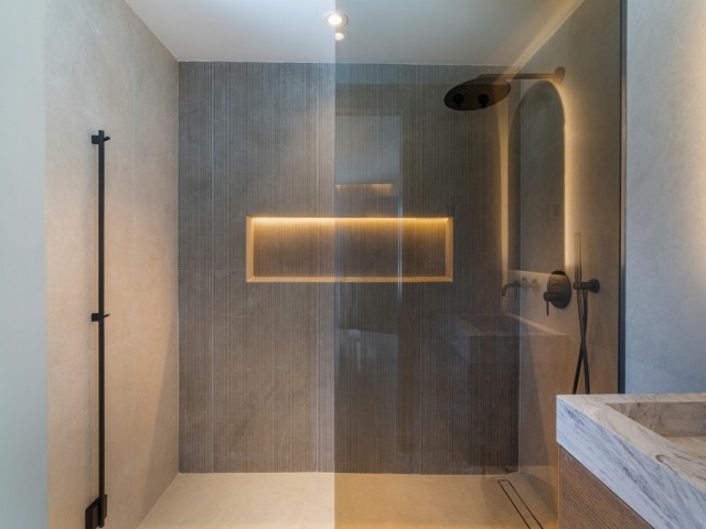 6 Bedrooms Villa in Nueva Andalucía