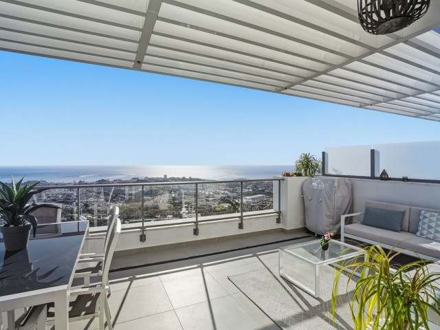 Penthouse avec 3 Chambres  à Benalmadena