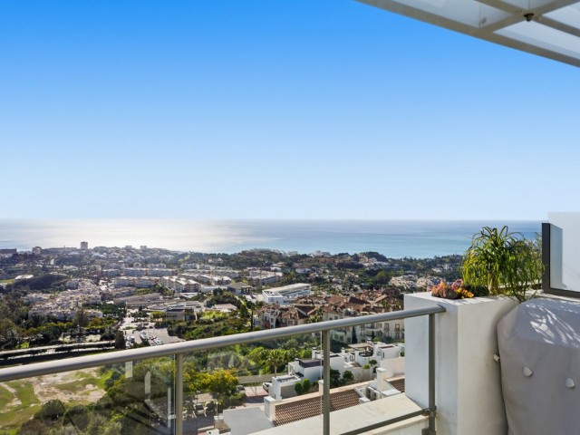 Penthouse avec 3 Chambres  à Benalmadena