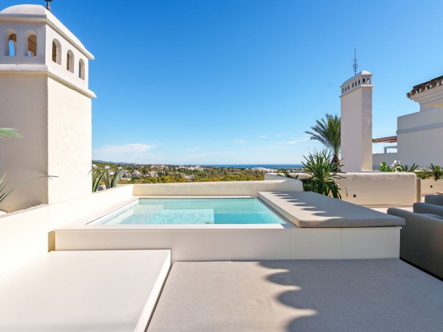 3 Bedrooms Apartment in Nueva Andalucía