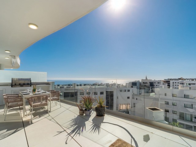 2 Bedrooms Apartment in Fuengirola