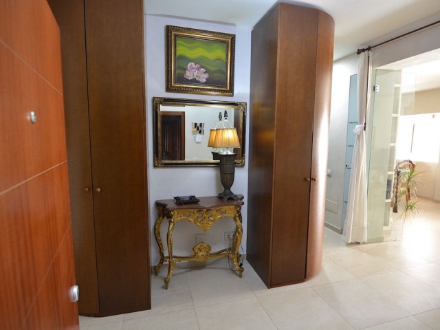 Kattohuoneisto Málaga Centro