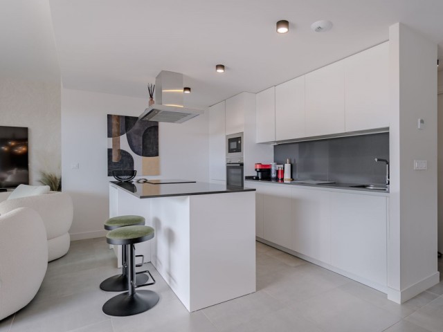 Apartamento con 3 Dormitorios  en Selwo