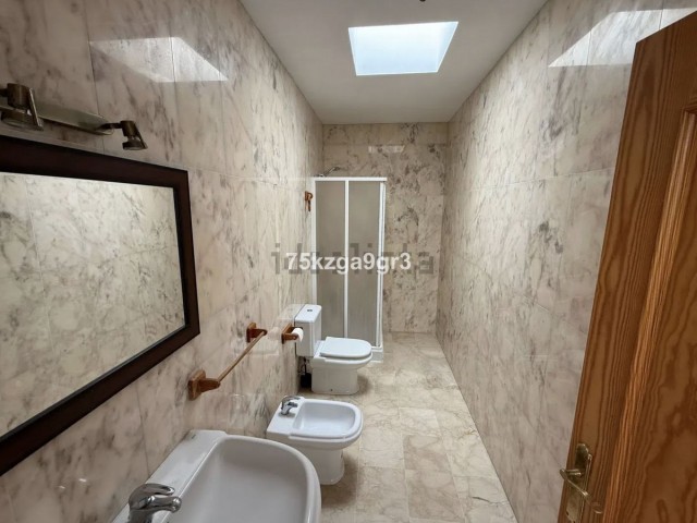 4 Bedrooms Townhouse in Estepona