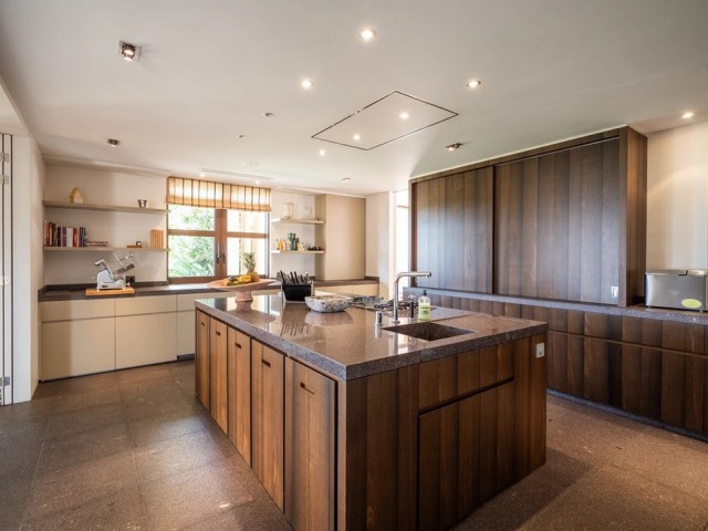 6 Bedrooms Villa in Sotogrande