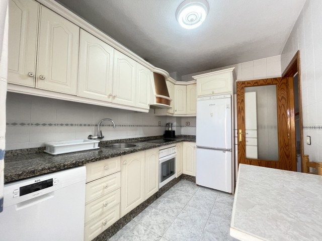 3 Sovrums Lägenhet i Estepona