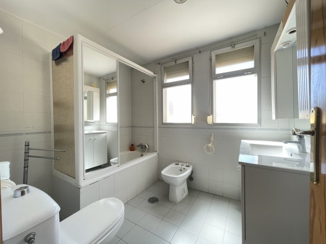 3 Sovrums Lägenhet i Estepona