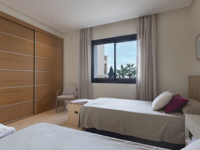 2 Bedrooms Apartment in Benahavís