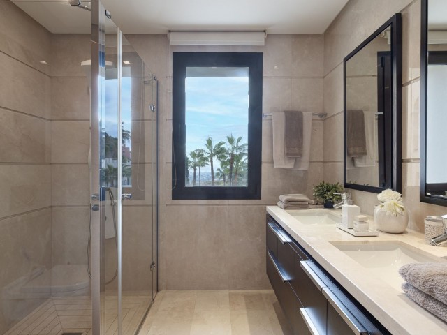 2 Bedrooms Apartment in Benahavís