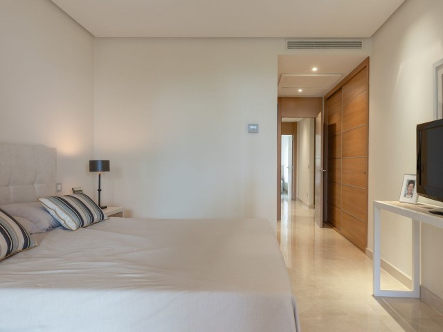 2 Bedrooms Apartment in Benahavís