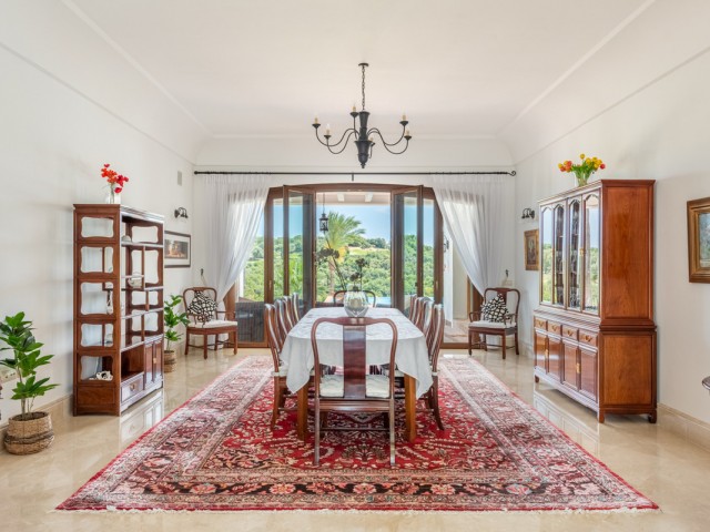 7 Bedrooms Villa in Sotogrande Alto
