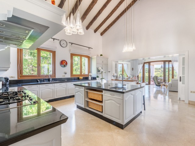 7 Bedrooms Villa in Sotogrande Alto
