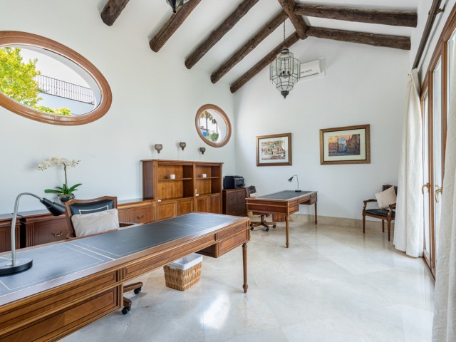 7 Bedrooms Villa in Sotogrande Alto
