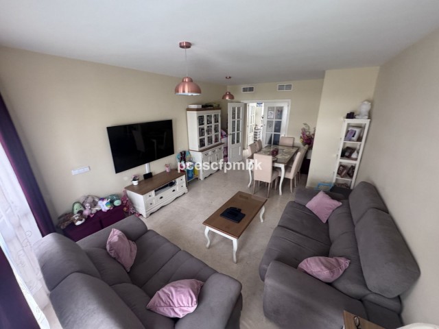 4 Makuuhuoneen Huoneisto Estepona