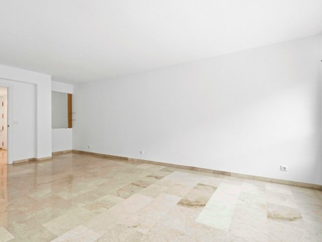 Apartamento con 3 Dormitorios  en Fuengirola