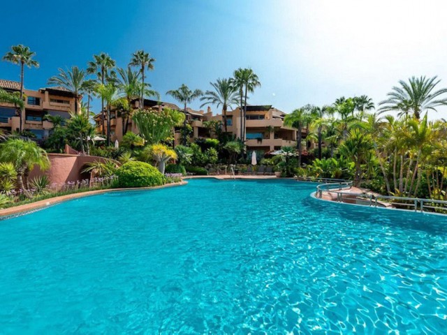 3 Bedrooms Apartment in Sierra Blanca