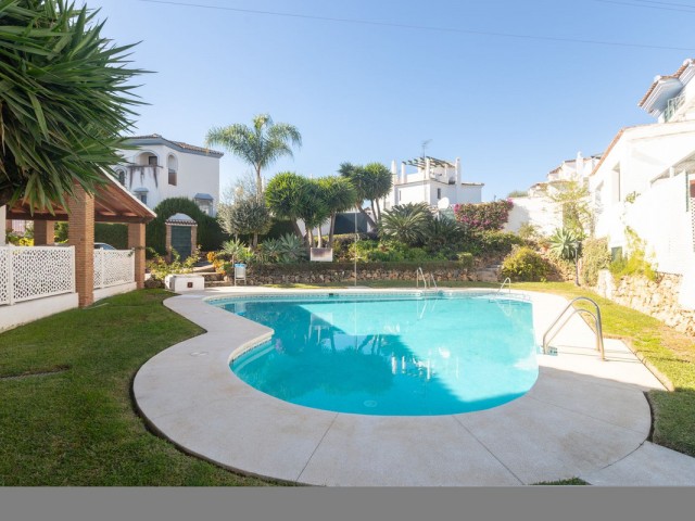 4 Bedrooms Townhouse in Marbella