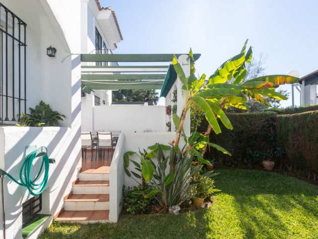 4 Bedrooms Townhouse in Marbella