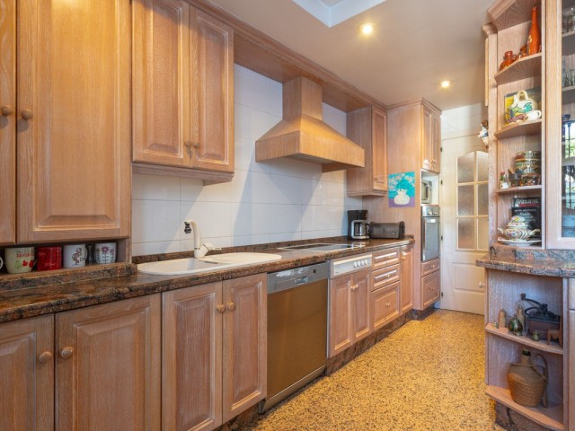 4 Bedrooms Townhouse in Marbella