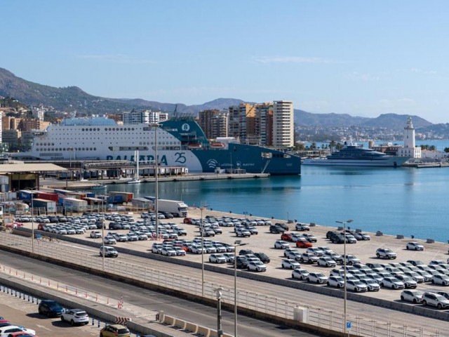 5 Schlafzimmer Apartment in Málaga Centro
