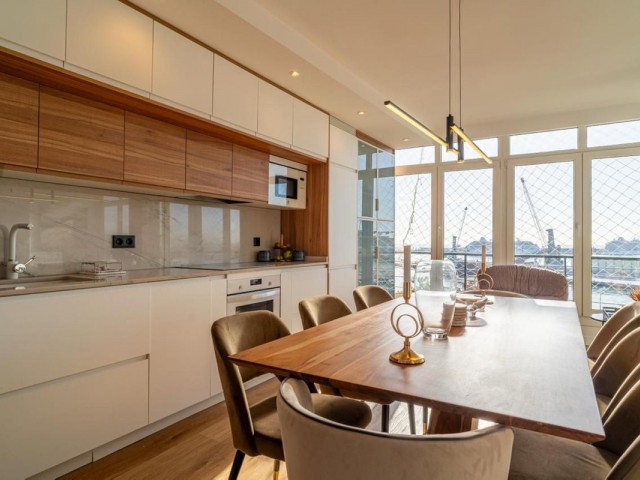 5 Schlafzimmer Apartment in Málaga Centro