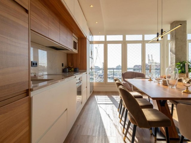 5 Schlafzimmer Apartment in Málaga Centro