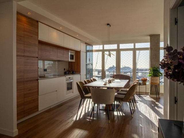 5 Schlafzimmer Apartment in Málaga Centro