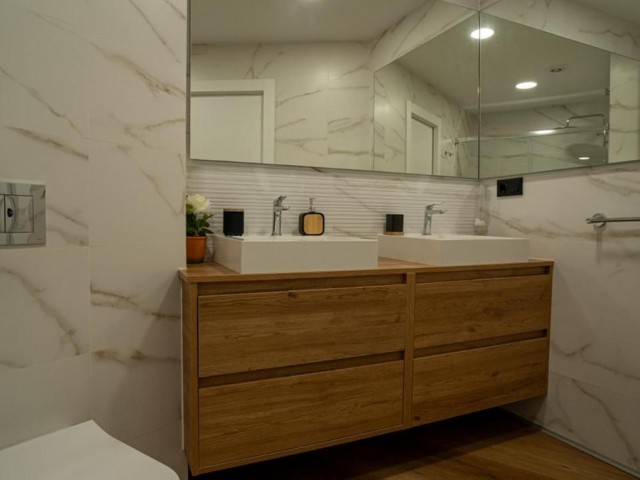 5 Schlafzimmer Apartment in Málaga Centro