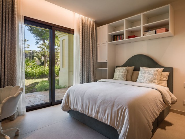 4 Bedrooms Apartment in Nueva Andalucía