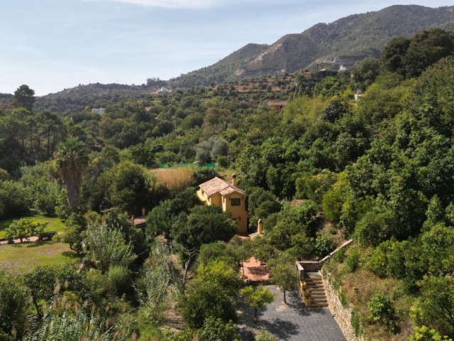 Villa con 3 Dormitorios  en Ojén