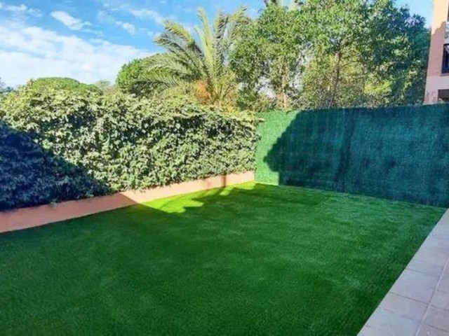 2 Bedrooms Apartment in Marbesa