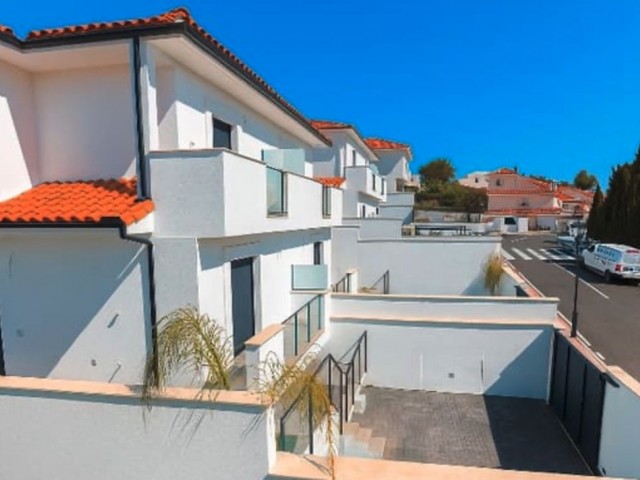 3 Bedrooms Villa in La Duquesa
