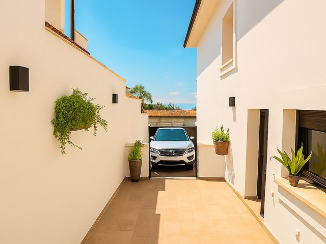 3 Bedrooms Villa in La Duquesa