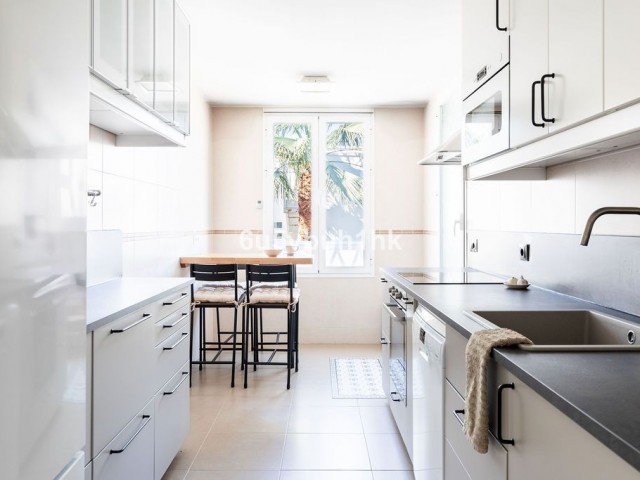 Ático con 3 Dormitorios  en Torrequebrada