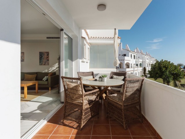 2 Bedrooms Apartment in Nueva Andalucía