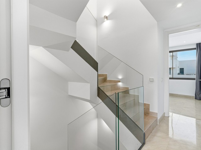 4 Slaapkamer Rijtjeshuis in La Cala de Mijas