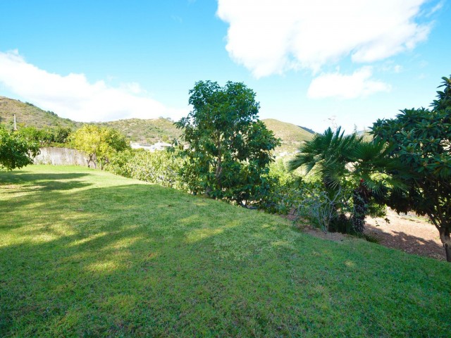 2 Bedrooms Villa in Marbella