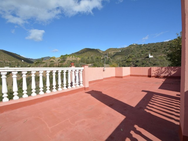 2 Bedrooms Villa in Marbella