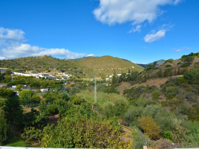 2 Bedrooms Villa in Marbella