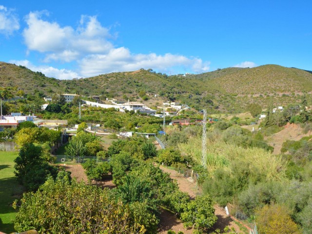 2 Bedrooms Villa in Marbella