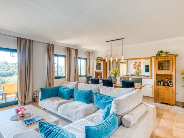 2 Bedrooms Apartment in Sotogrande Alto