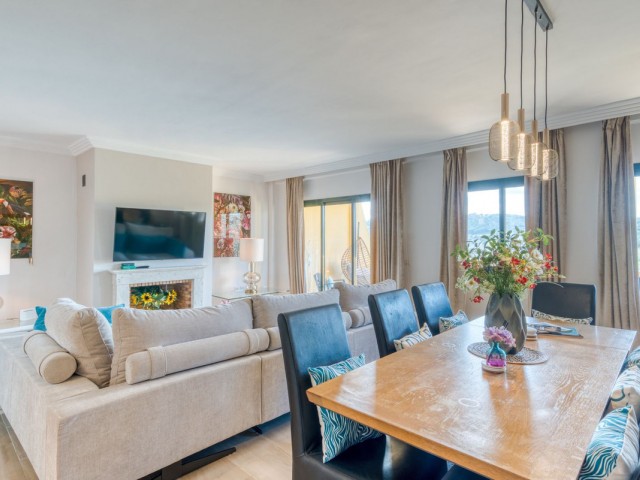 2 Bedrooms Apartment in Sotogrande Alto