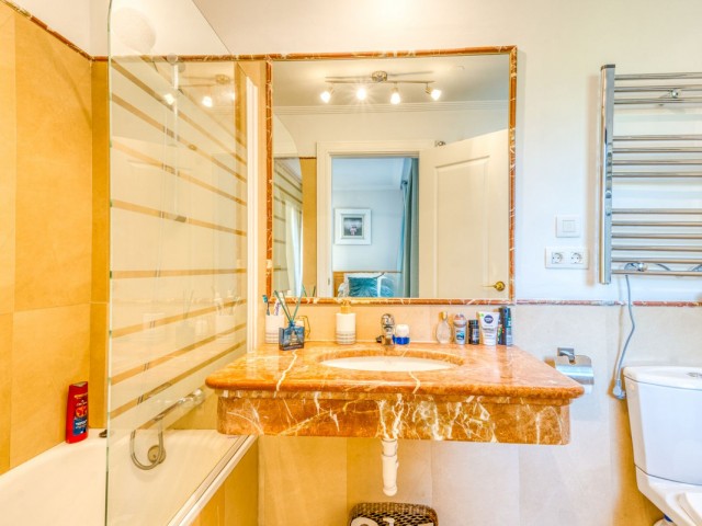 2 Bedrooms Apartment in Sotogrande Alto