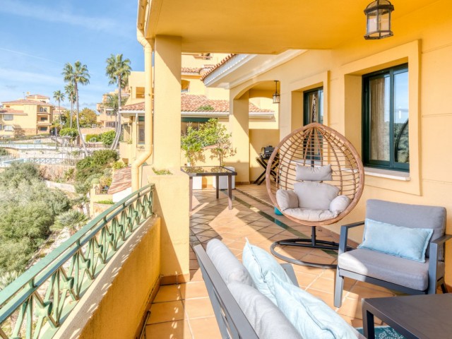 2 Bedrooms Apartment in Sotogrande Alto