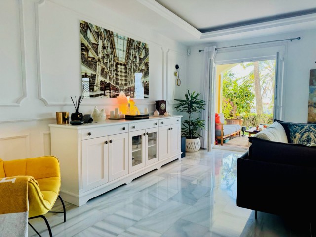 4 Bedrooms Townhouse in Estepona