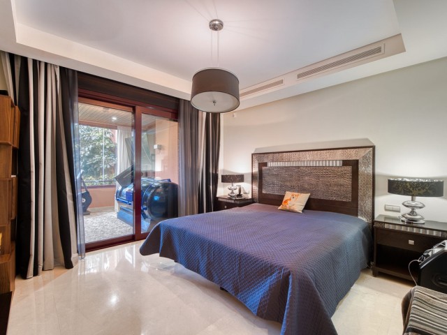 2 Bedrooms Apartment in Nueva Andalucía