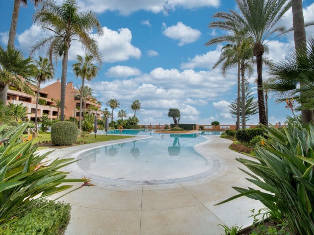 2 Bedrooms Apartment in Nueva Andalucía