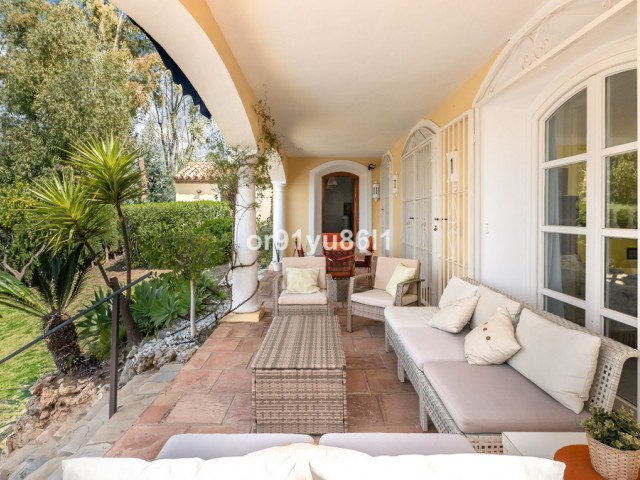 3 Soveroms Villa i Benahavís